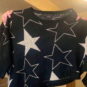 Selling a very up to style sweater. The price can be adjustable.